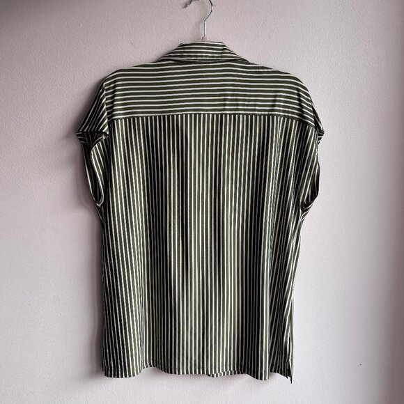 Jones New York Non-Iron Green Striped Blouse - Size M/L - Picture 5 of 11